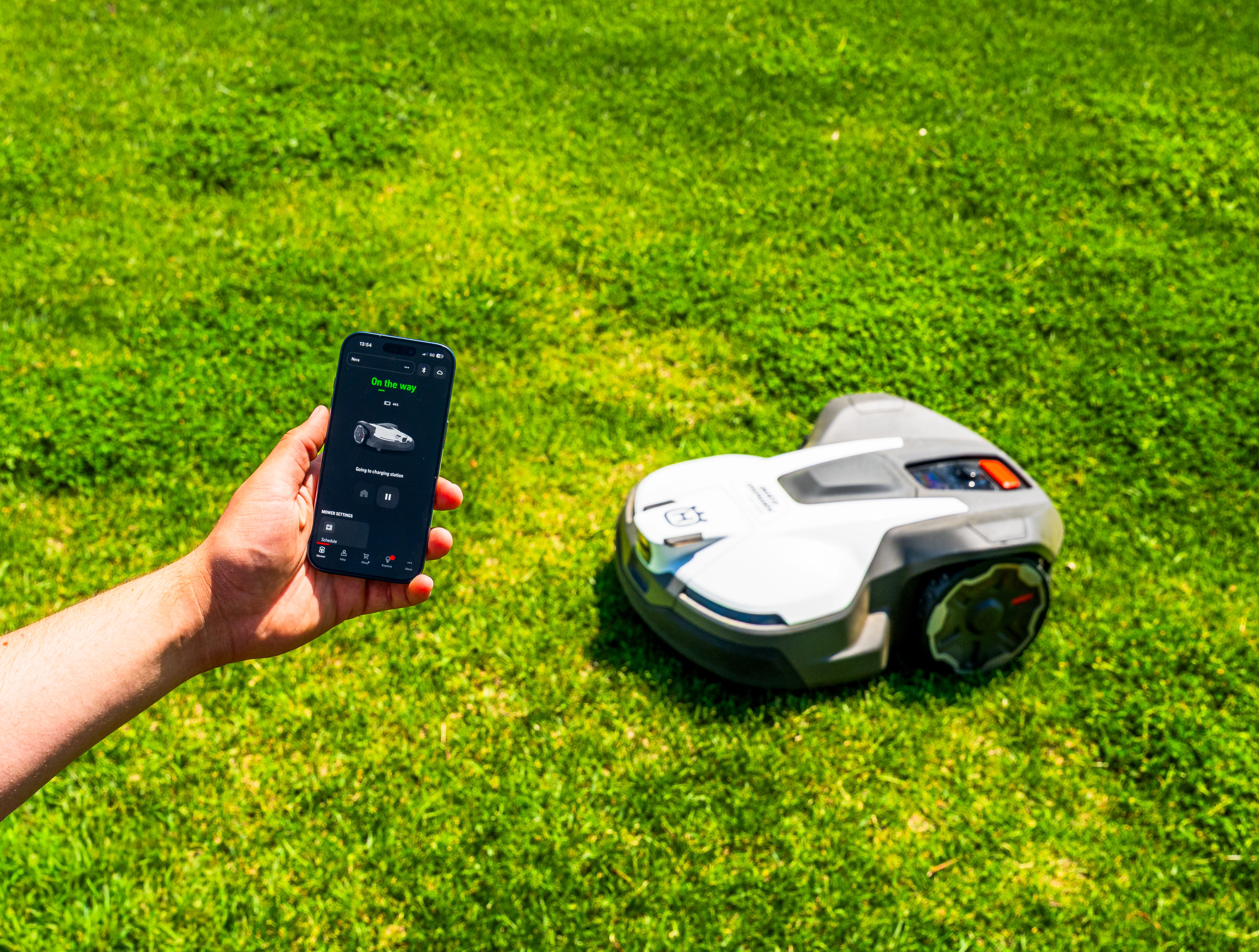 Husqvarna Automower Connect mobilna aplikacija za upravljanje robotskom kosilicom